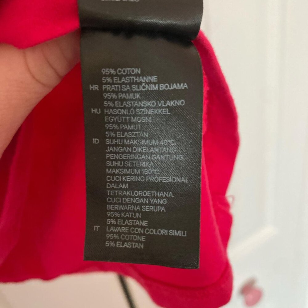 H&M Basic Tee - Picture 5 of 5